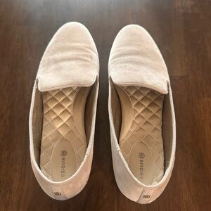 Birdies The Starling Suede Latte Cream Loafers Size 10
